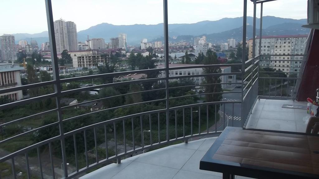Apartamento Big Flat In Batumi Exterior foto