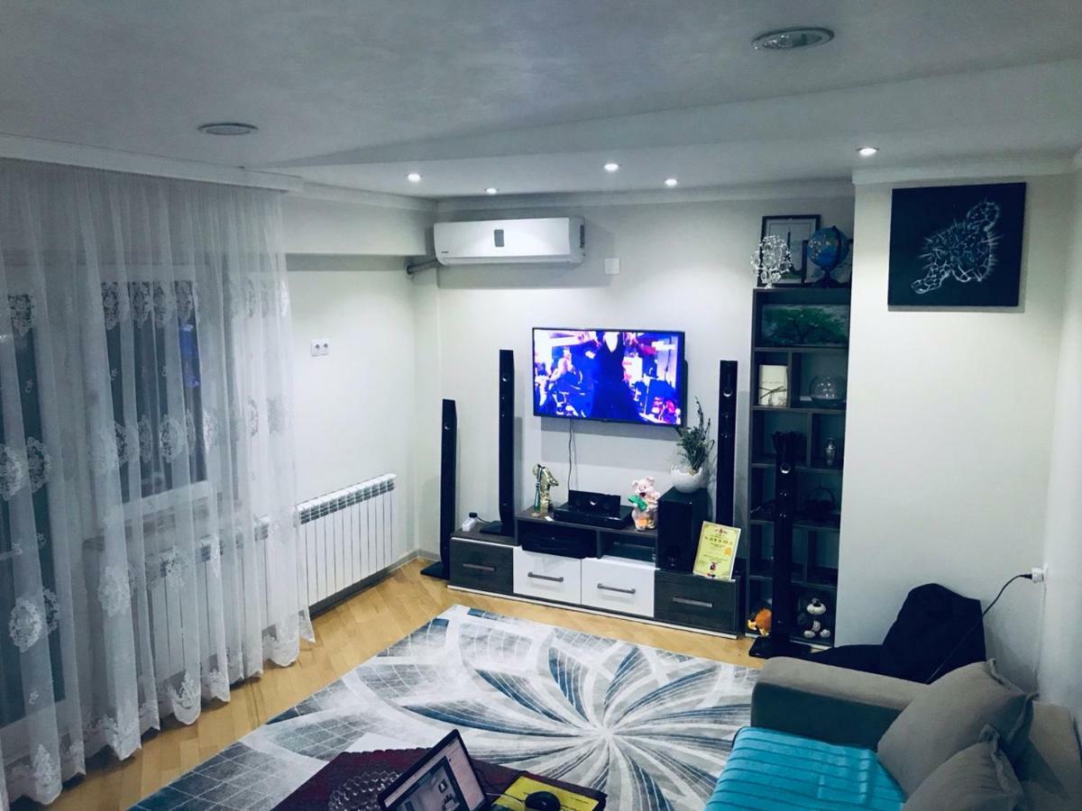 Apartamento Big Flat In Batumi Exterior foto
